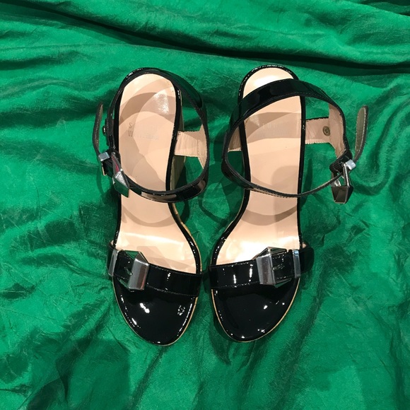 Stuart Weitzman Blk Patent Wedge Sandals “Twofer” - Picture 2 of 9